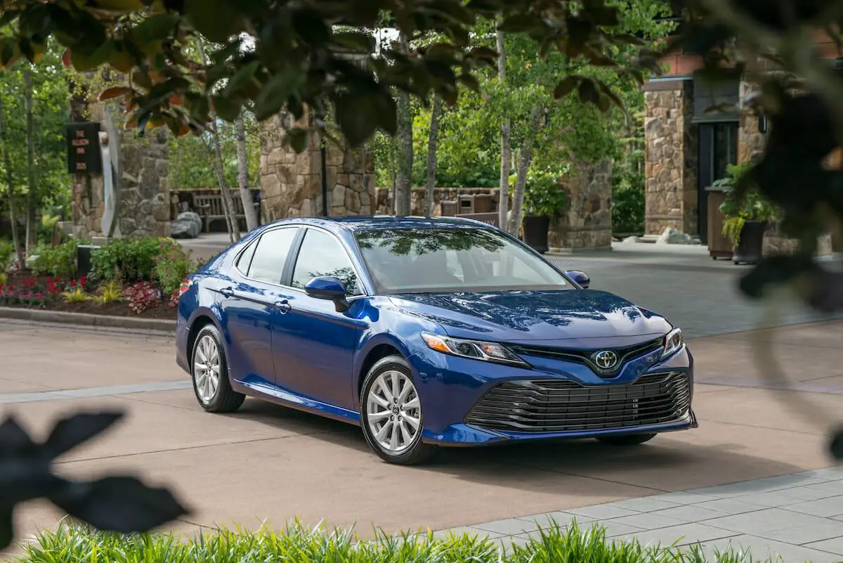 Toyota Camry LE 2018 - Foto de Toyota