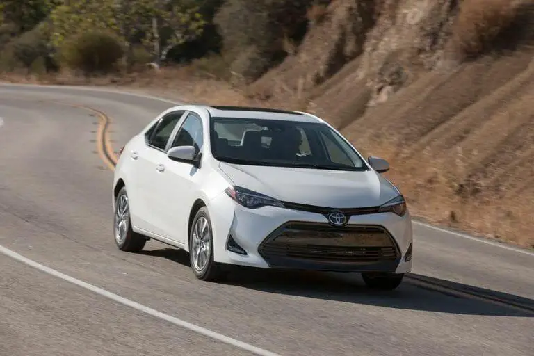 Toyota Corolla 2017 - foto de Toyota