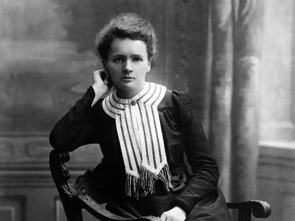 Marie Curie (Puntuación media estimada de CI: 190)